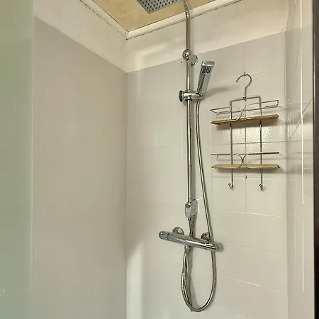 Vakantiehuis Mazet Tres Calme, Dans La Colline, 15 Mins A Pied *