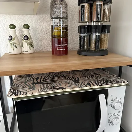 Hébergement de vacances Mazet Très Calme, Dans La Colline, 15 Mins à Pied Le Lavandou