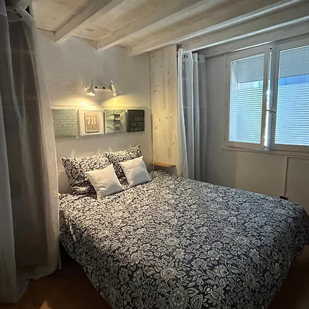 Holiday home Mazet Tres Calme, Dans La Colline, 10 Mins A Pied