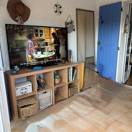 Mazet Tres Calme, Dans La Colline, 15 Mins A Pied Ferienhaus Le Lavandou