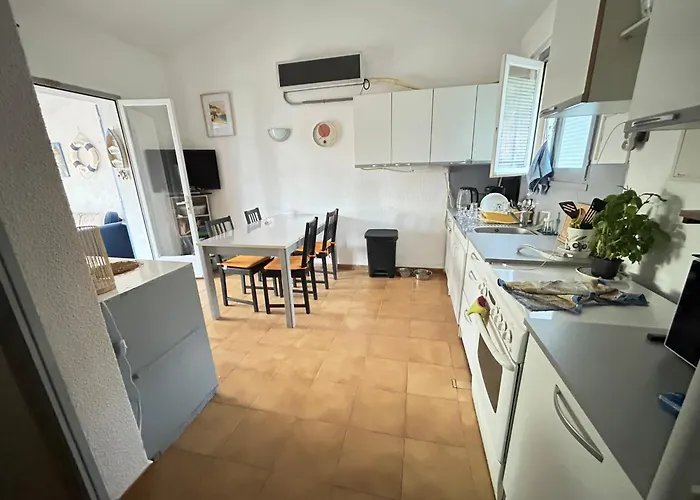 Mazet Tres Calme, Dans La Colline, 15 Mins A Pied * Le Lavandou