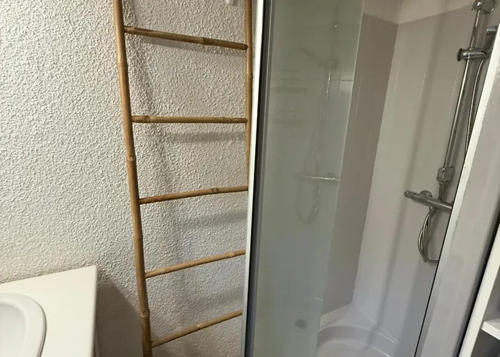 Mazet Tres Calme, Dans La Colline, 15 Mins A Pied